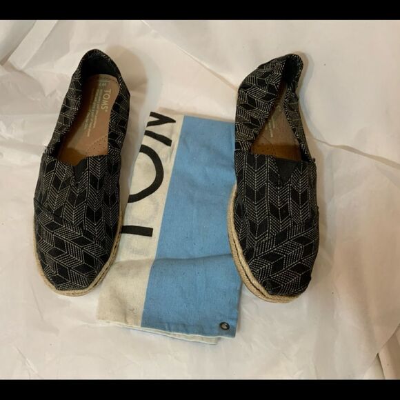 TOMS Women’s Deconstructed Alpargata Black & Tan Chevron Espadrilles Size 7 - Picture 2 of 13